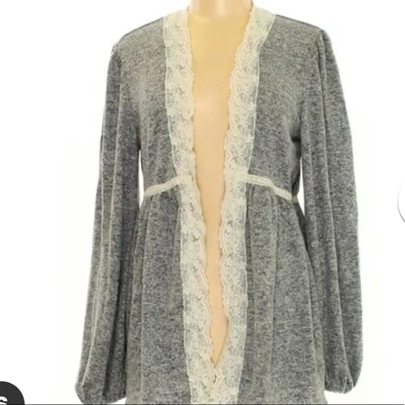 🏹 Boho Heather Grey &amp; Cream Lacy Layering Kimono
