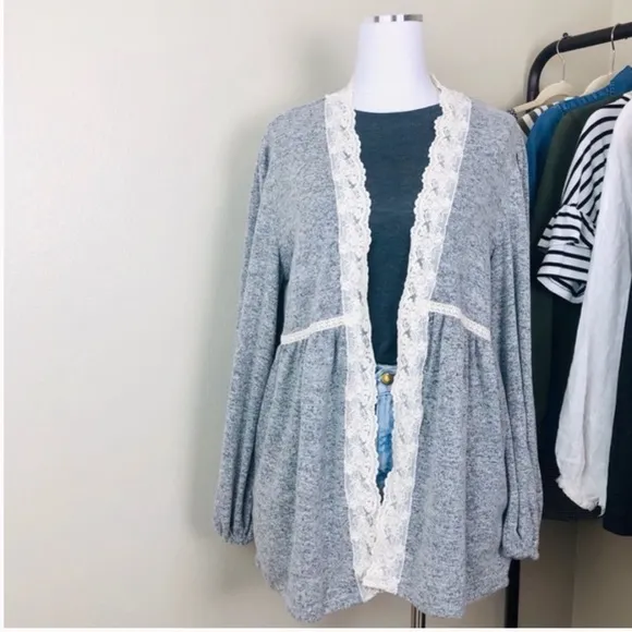 🏹 Boho Heather Grey &amp; Cream Lacy Layering Kimono