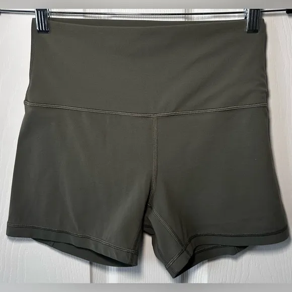 27. Lululemon Align Short *4&quot;- Grey Sage/ Size 8