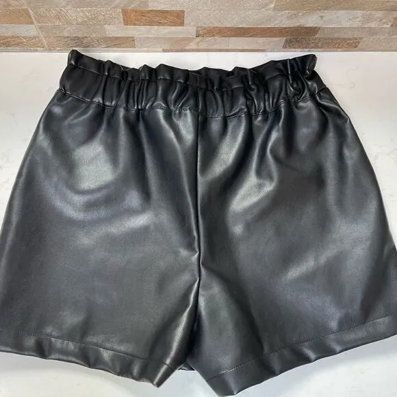 Bagatelle faux leather shorts black Sz M