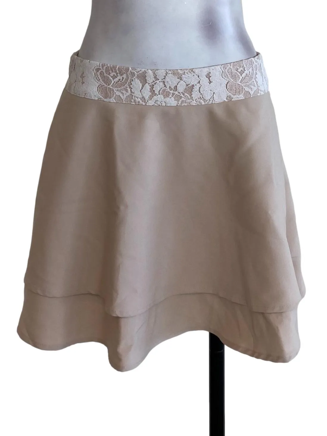 Beige Floral Lace Waist Skorts