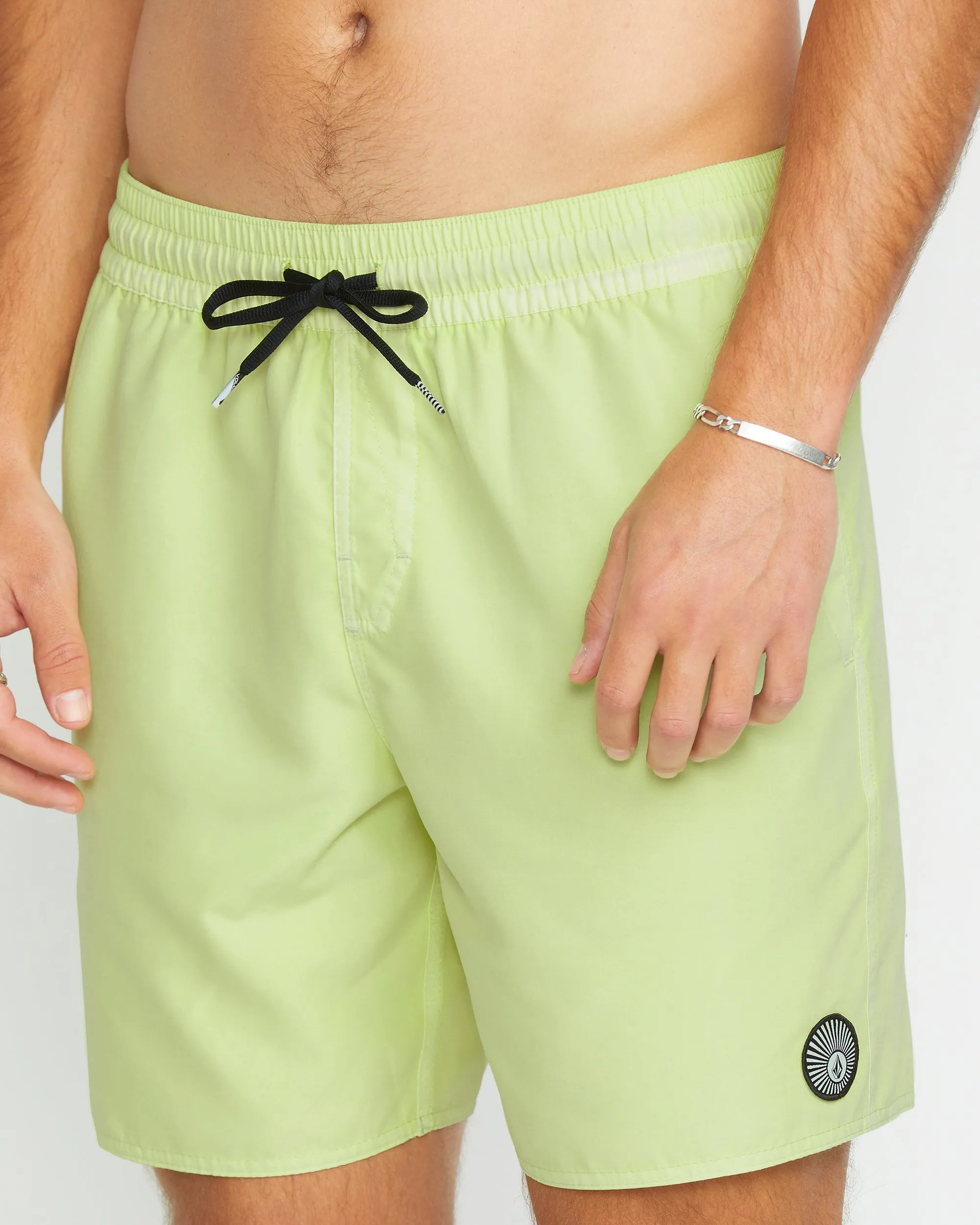 Center Trunk 17" Boardshort - MIST GREEN