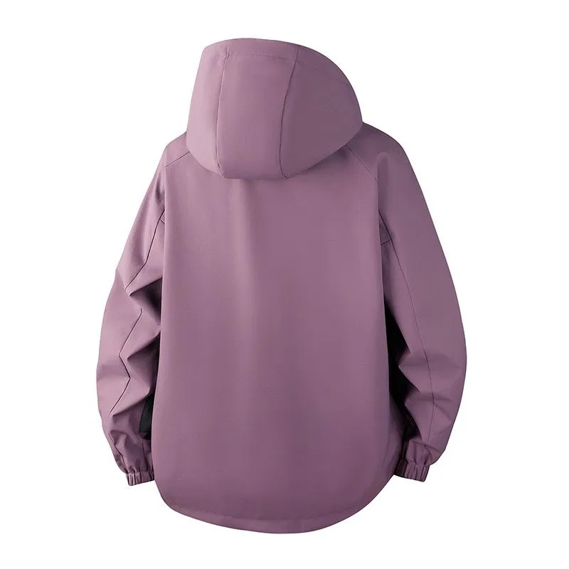 Comfortable and stylish windproof rain jacket in patchwork design