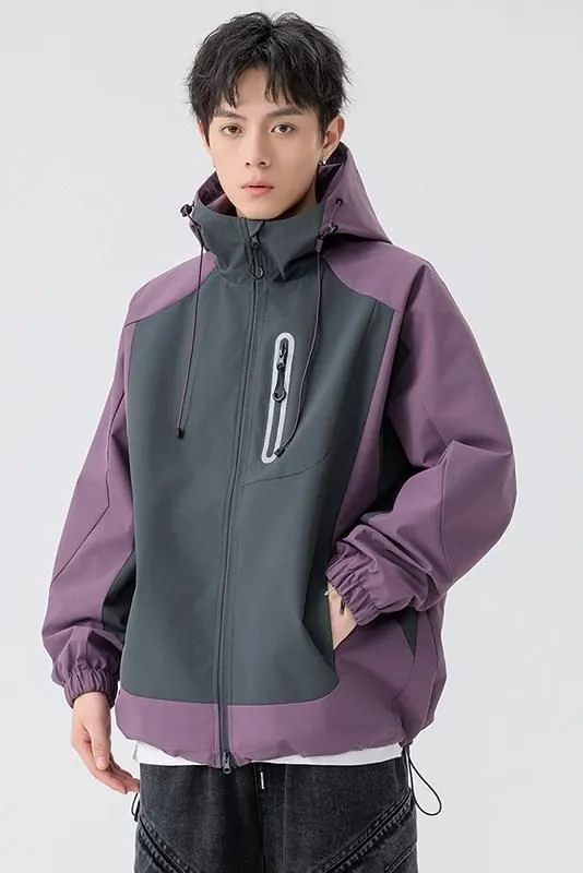 Comfortable and stylish windproof rain jacket in patchwork design