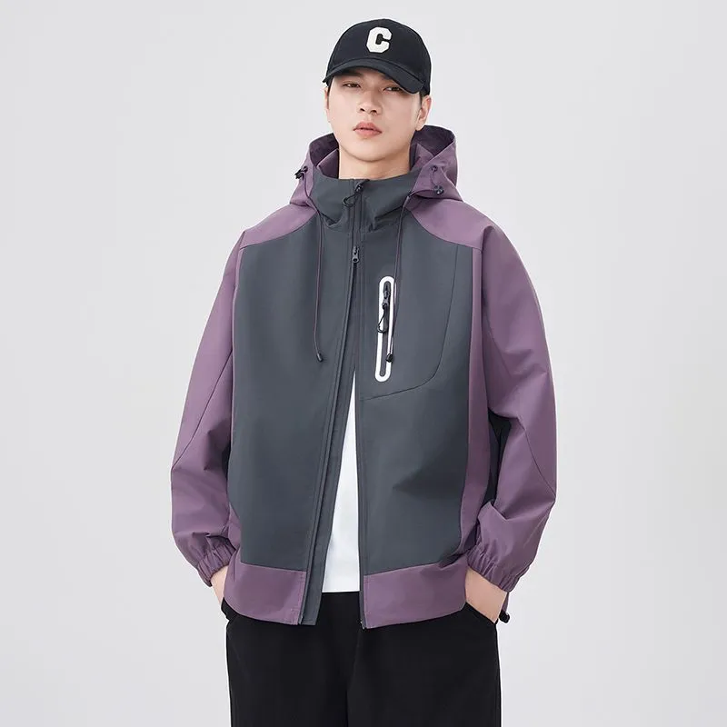 Comfortable and stylish windproof rain jacket in patchwork design