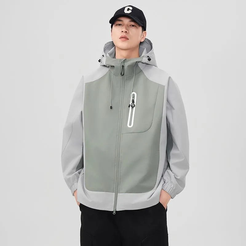 Comfortable and stylish windproof rain jacket in patchwork design