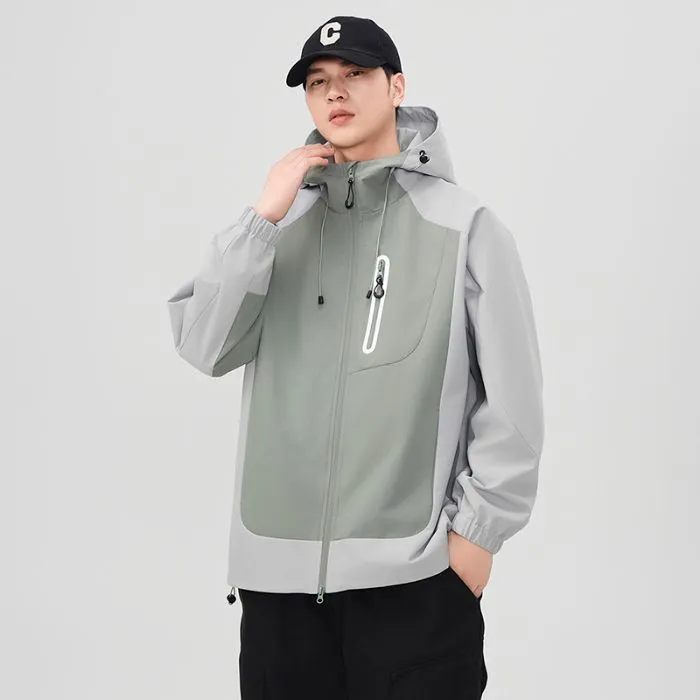 Comfortable and stylish windproof rain jacket in patchwork design