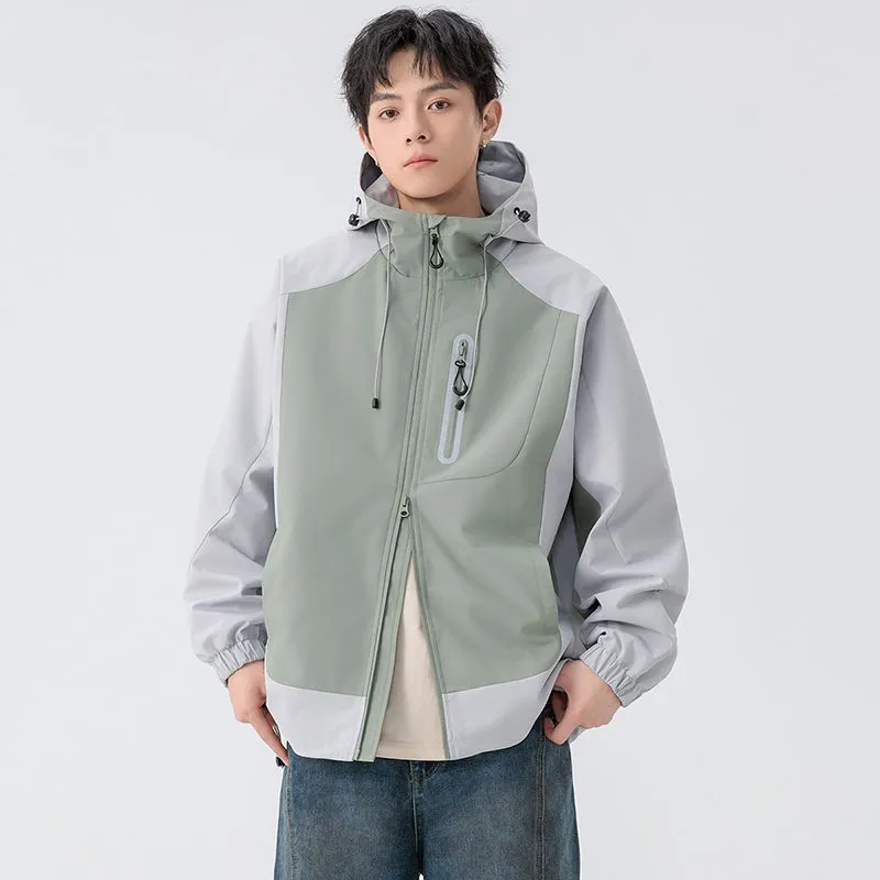 Comfortable and stylish windproof rain jacket in patchwork design