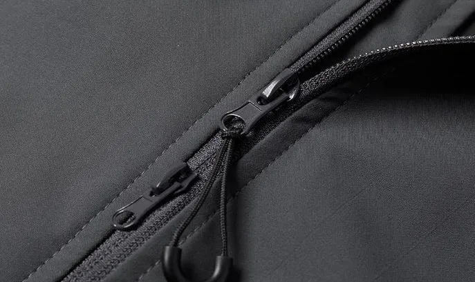 Comfortable and stylish windproof rain jacket in patchwork design