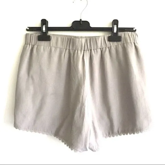 CUPCAKES AND CASHMERE High Waisted Lightweight Shorts Tan S