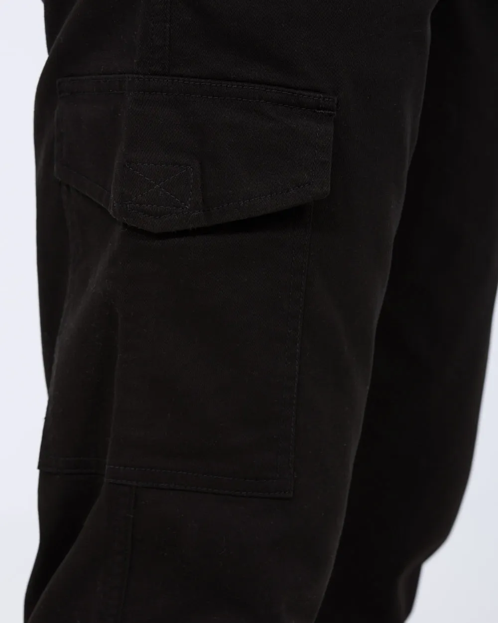 Essentalls Ray Tall Slim Fit Cargo Trousers (black)