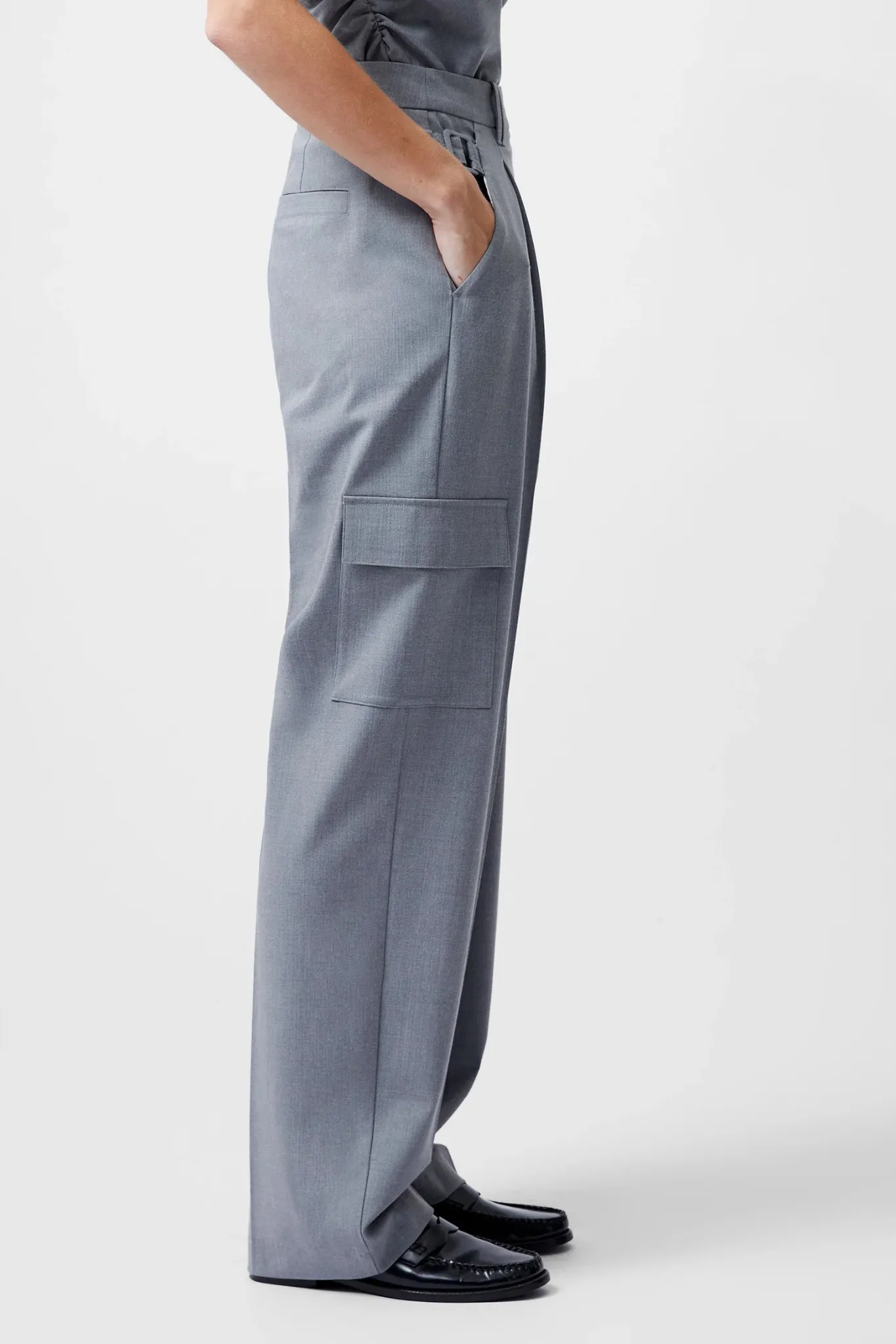 FRANKLIN BARREL LEG TROUSER - GREY