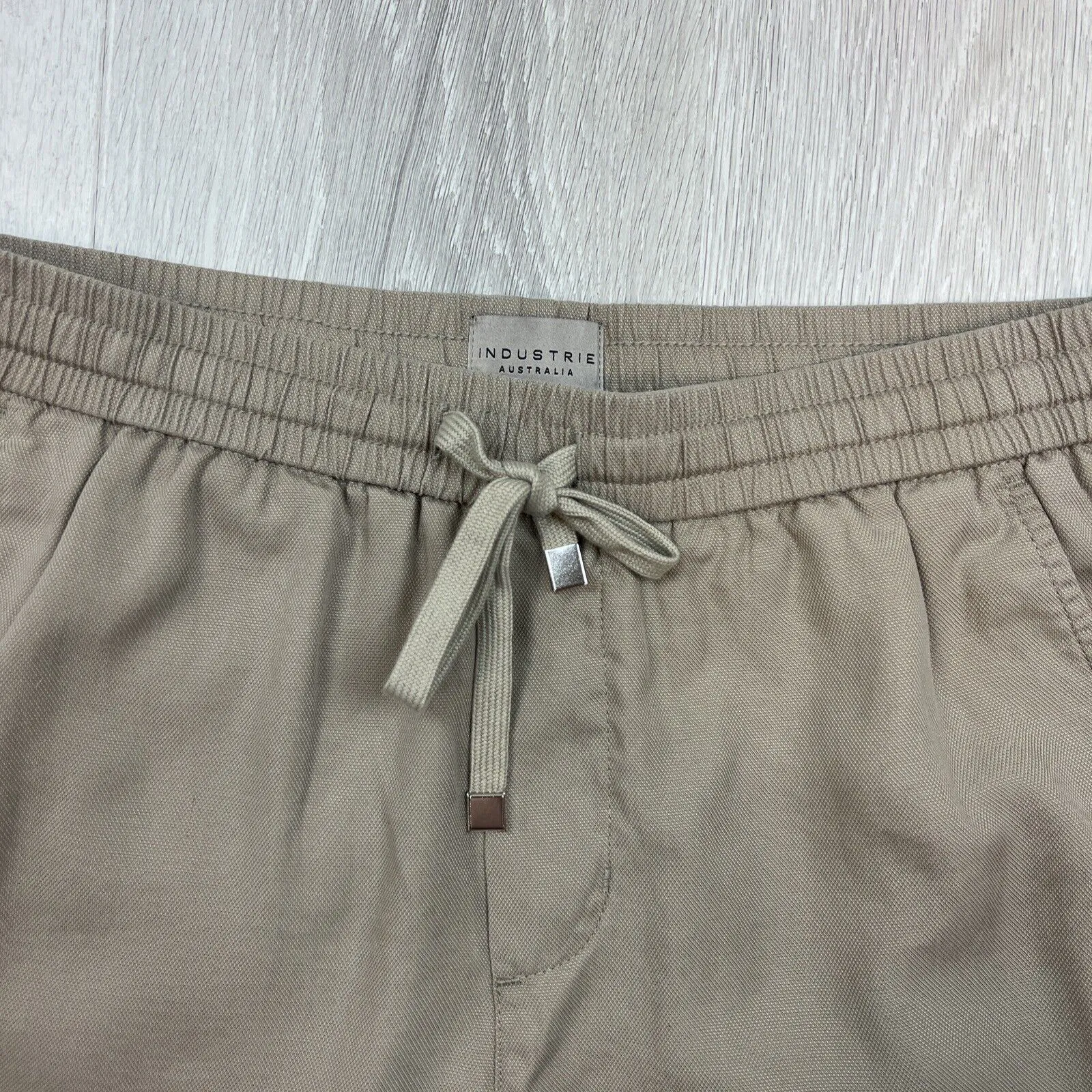 Industrie Mens Beige Shorts Size Small
