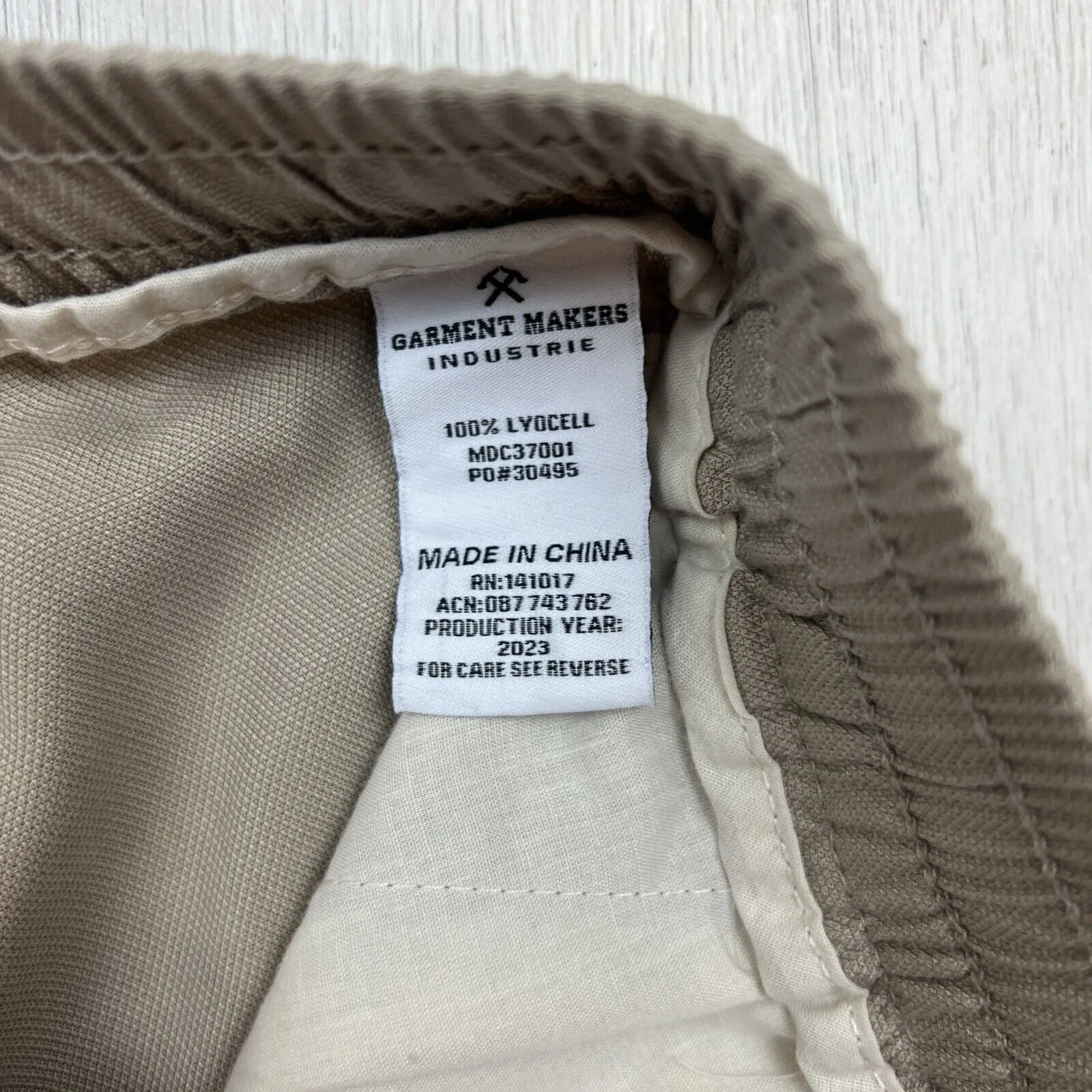 Industrie Mens Beige Shorts Size Small