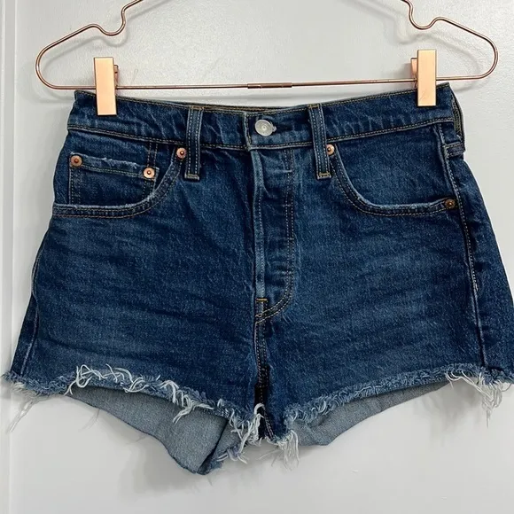 LEVI’S BUTTONFLY 501 JEAN SHORTS