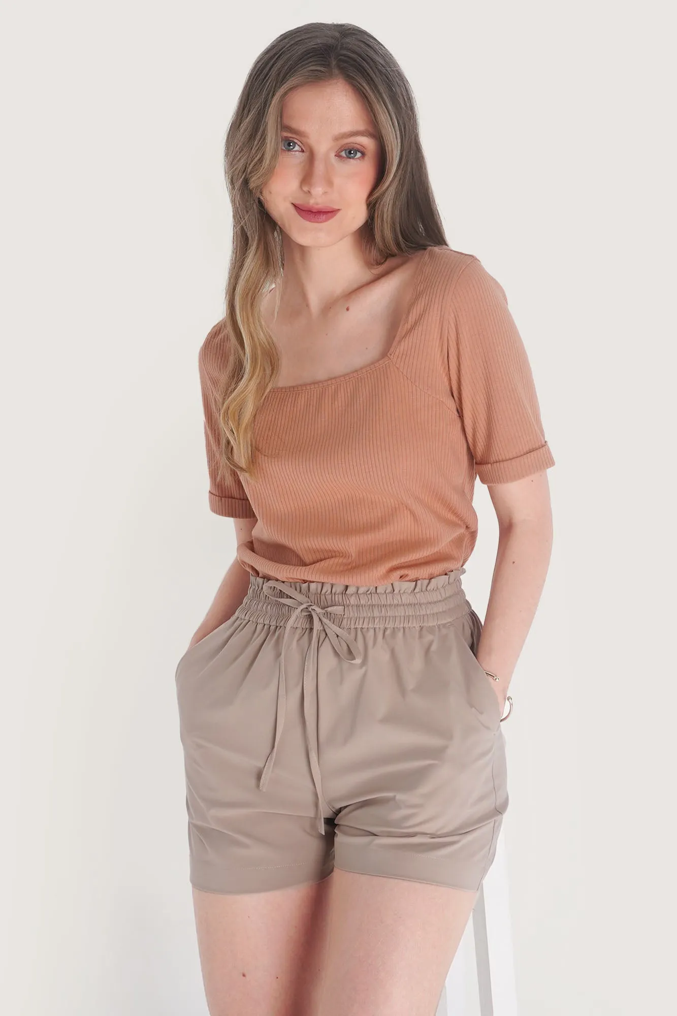 Lightweight Drawstring Pull Up shorts