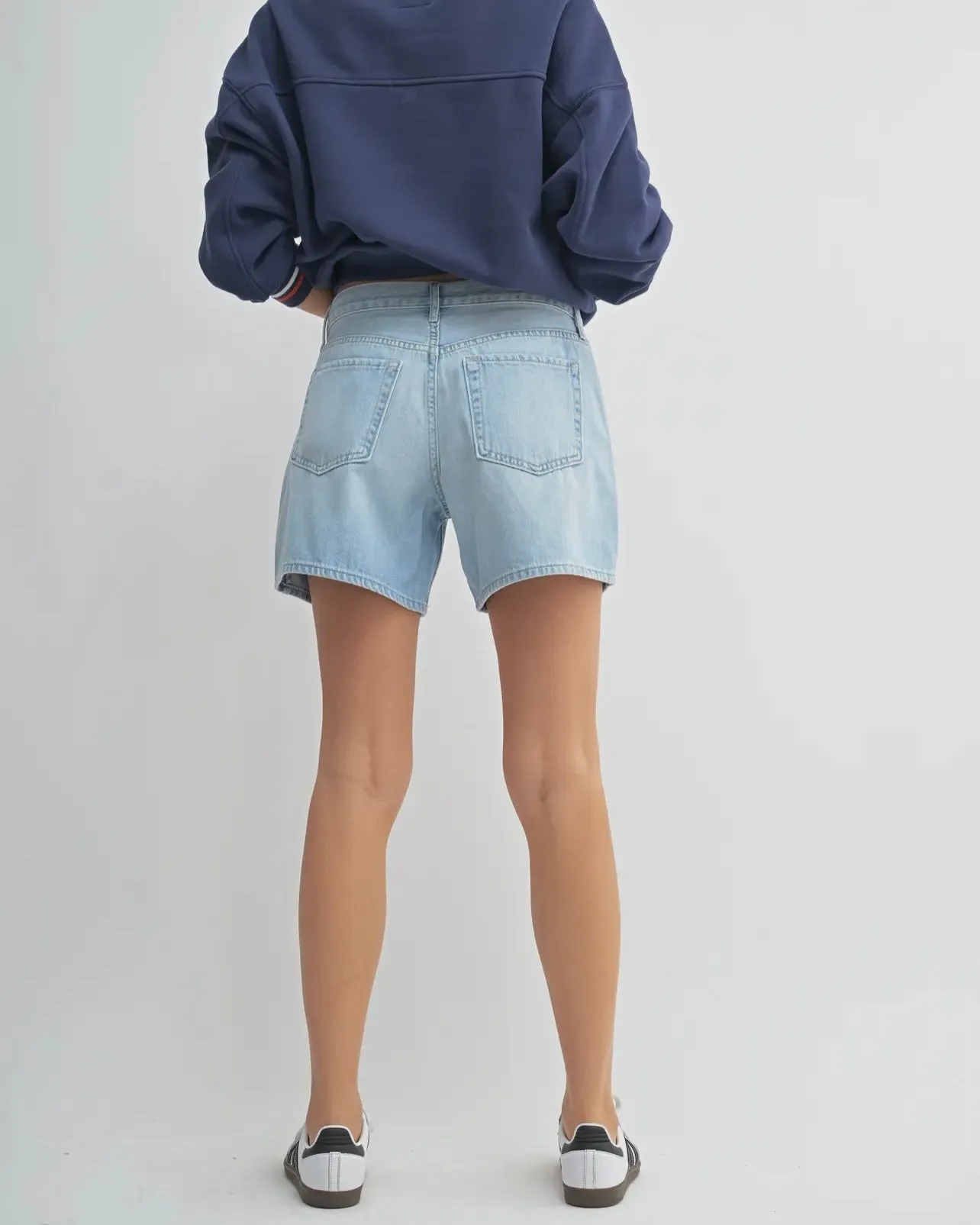 Lightweight Short