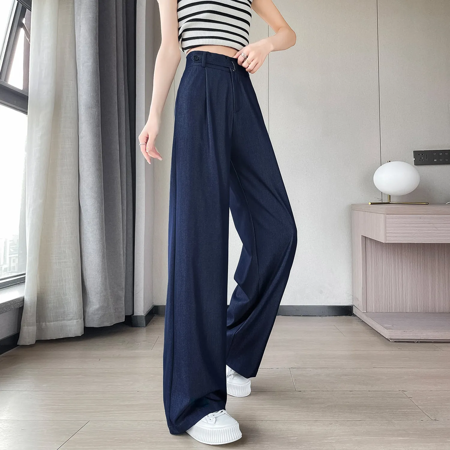 Lightweight Solid Color Straight-Leg Pants with Simple Design for Women
