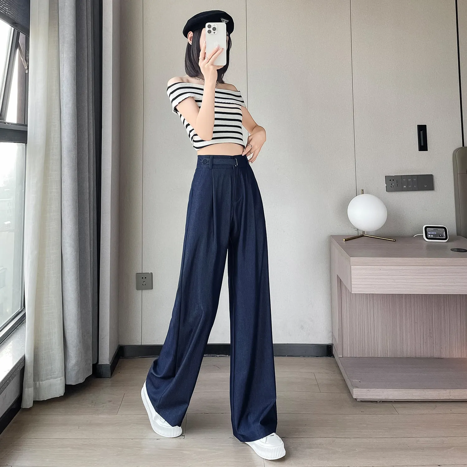 Lightweight Solid Color Straight-Leg Pants with Simple Design for Women