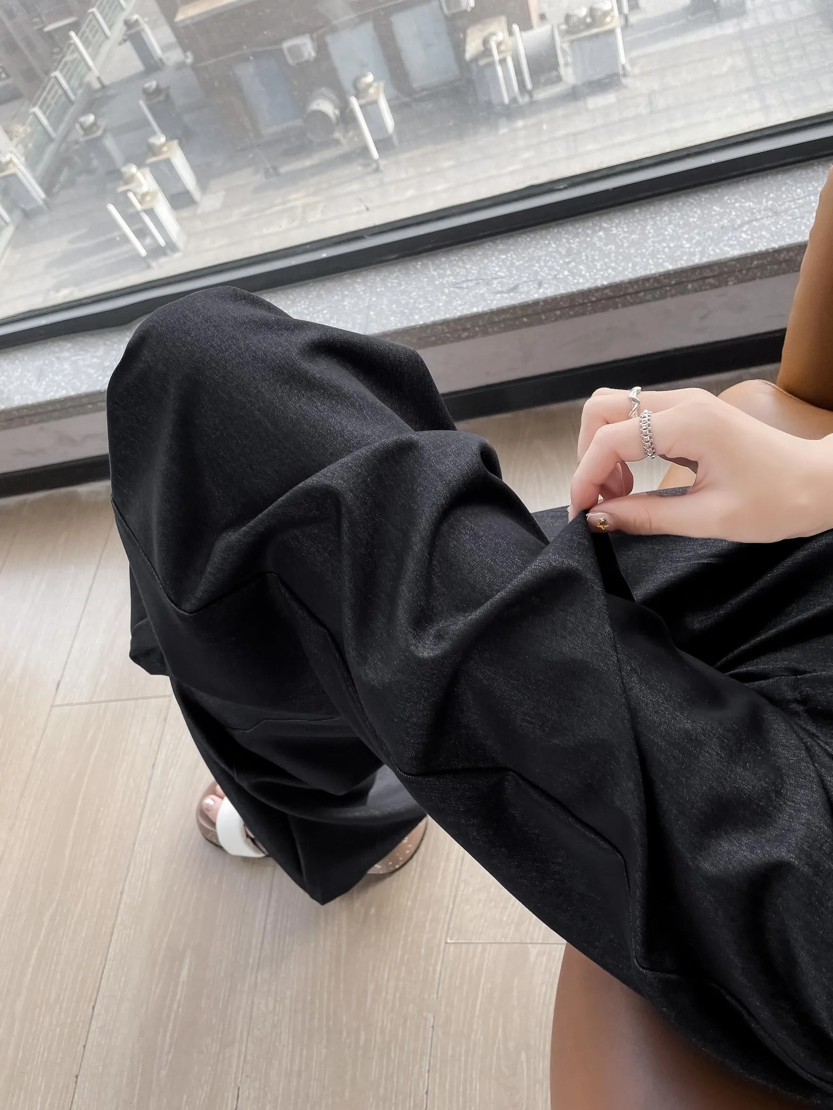 Lightweight Solid Color Straight-Leg Pants with Simple Design for Women