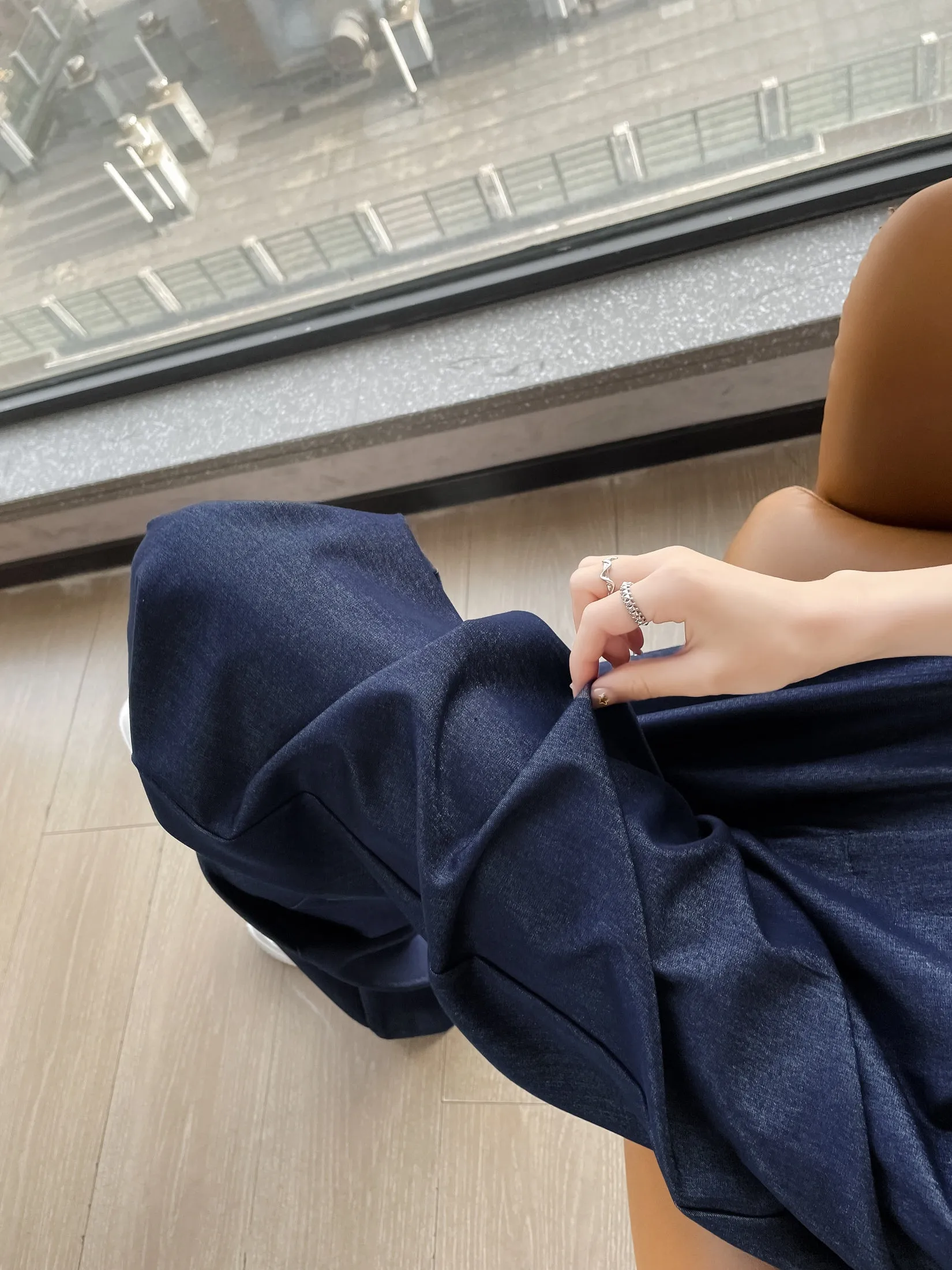 Lightweight Solid Color Straight-Leg Pants with Simple Design for Women