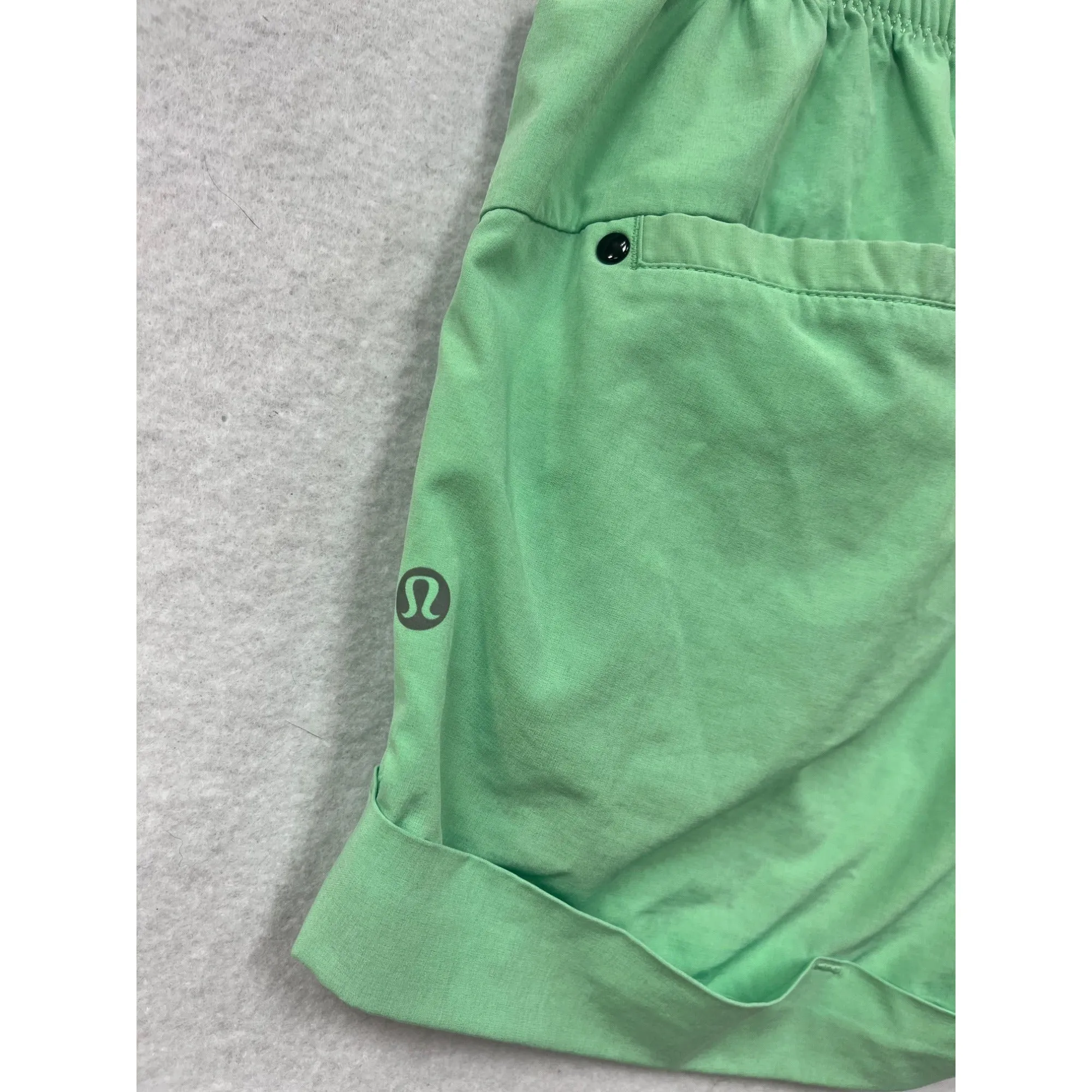 Lululemon Womens Green Drawstring Waist Athletic Shorts Size 6 #6620