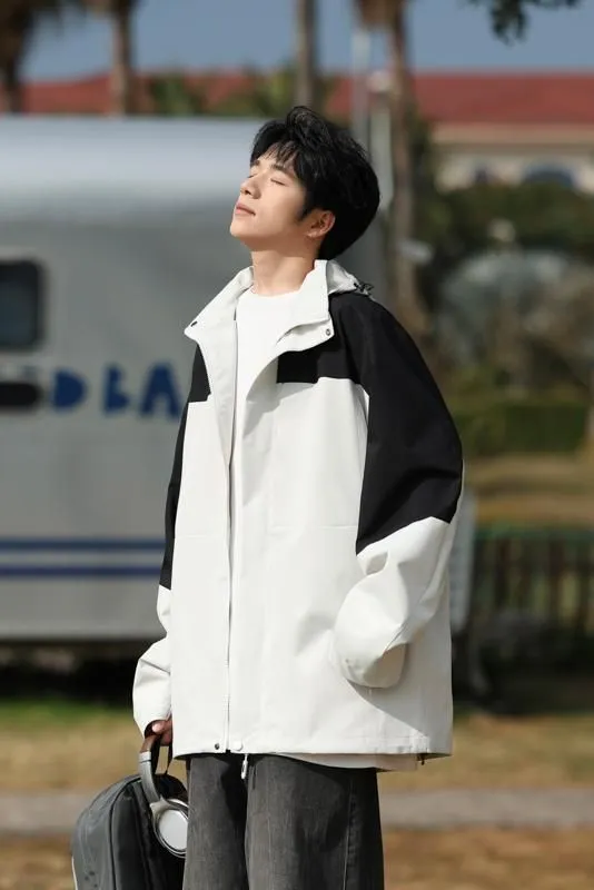 Men's Relaxed-Fit Rain Coat Featuring Windproof and Stain-Resistant Materials