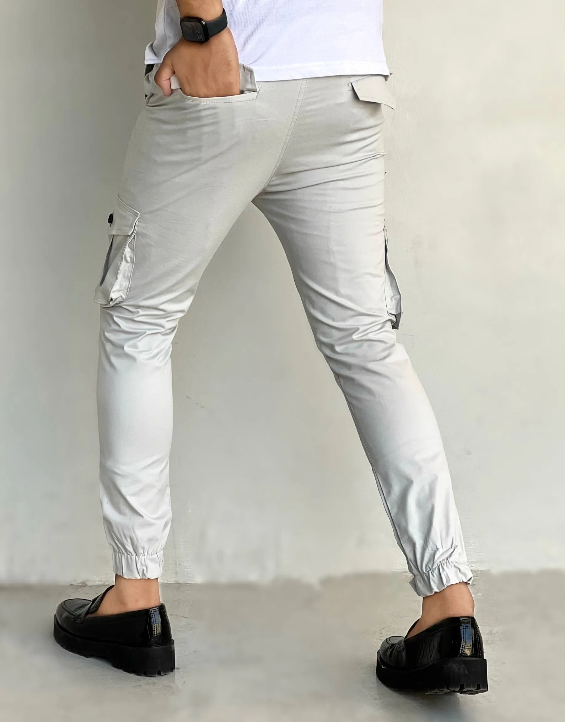 OFF-WHITE CARGO STYLYEE AND STRETCHABLE TROUSER