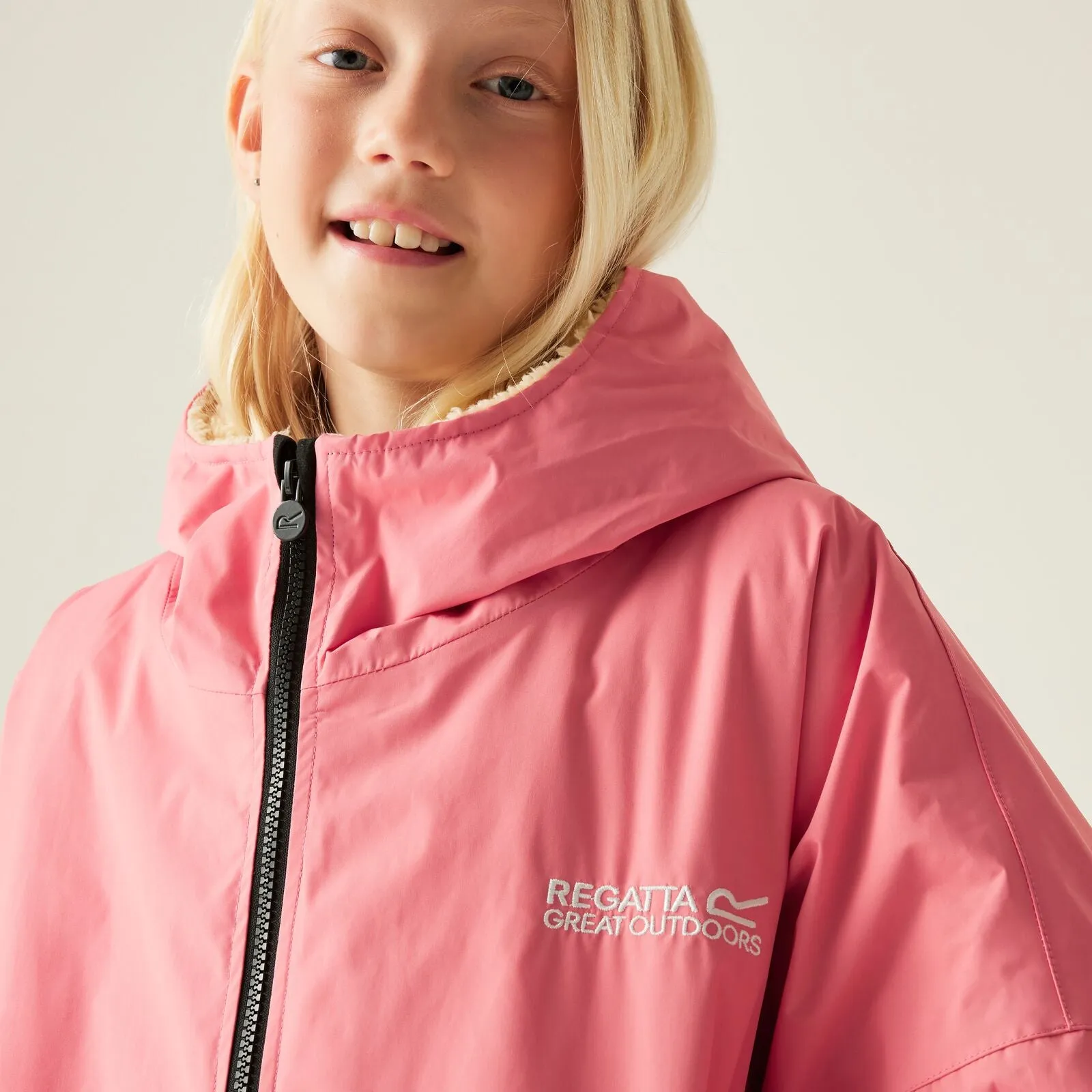 Regatta Kids Spirit Of Adventure Waterproof Changing Robe