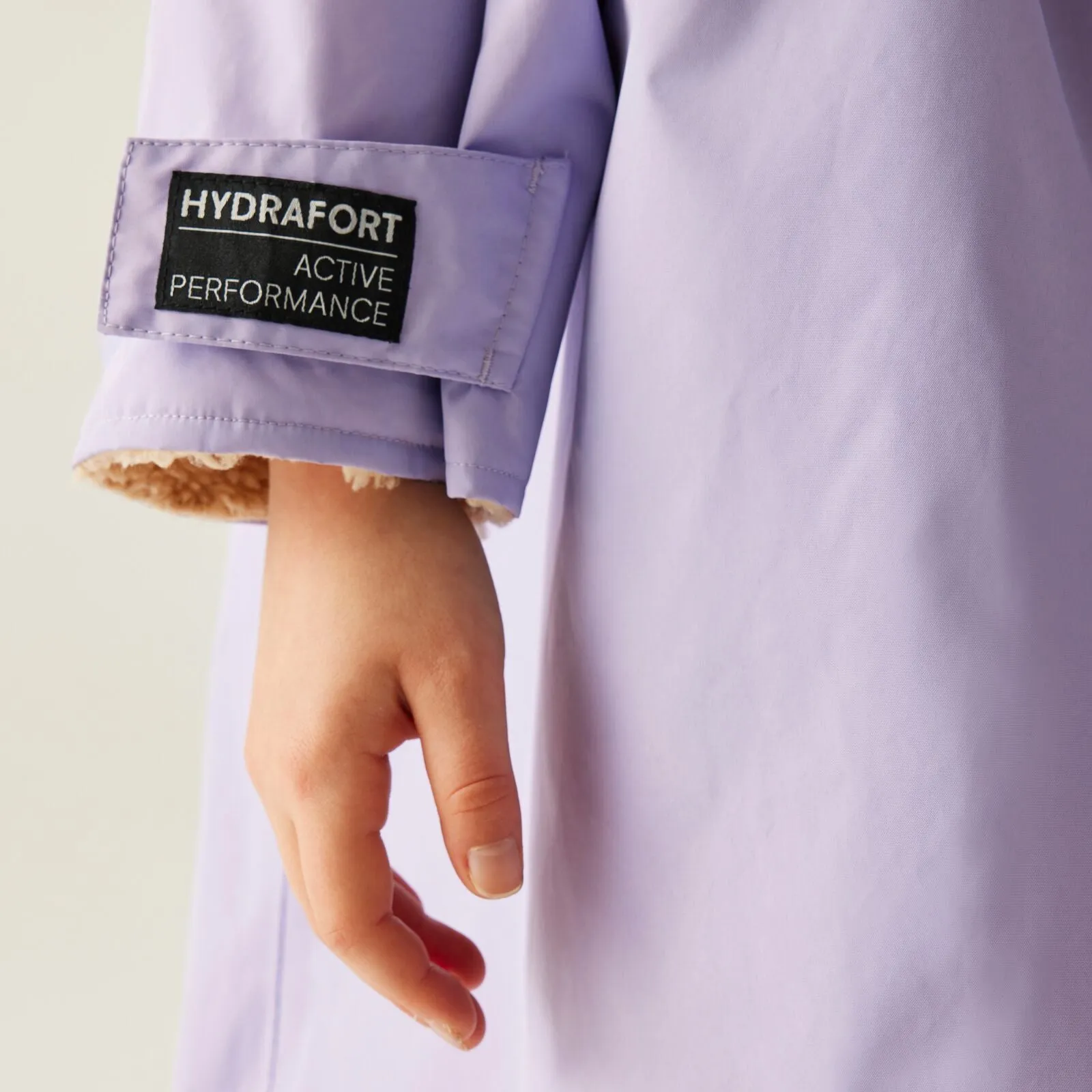 Regatta Kids Spirit Of Adventure Waterproof Changing Robe