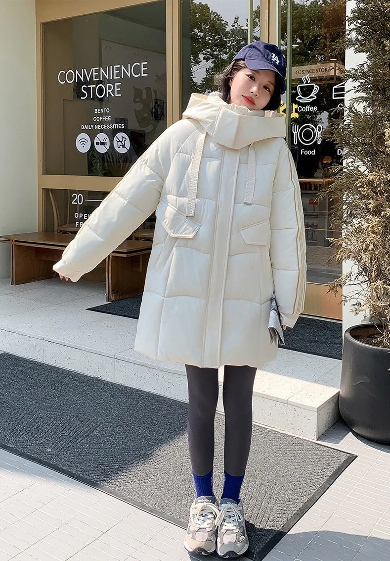Stylish Hooded Puffer Coat with Water-Resistant and Padded Features