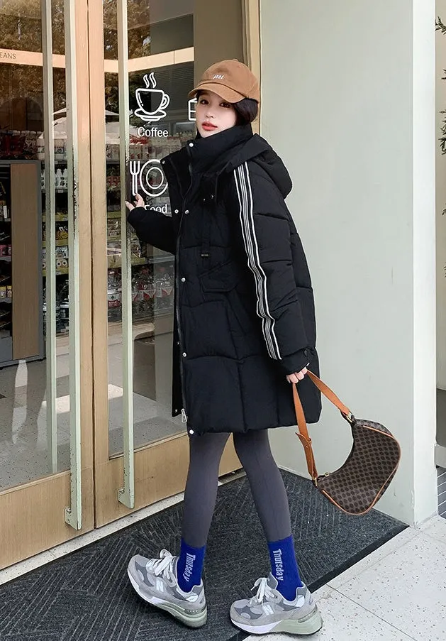 Stylish Hooded Puffer Coat with Water-Resistant and Padded Features