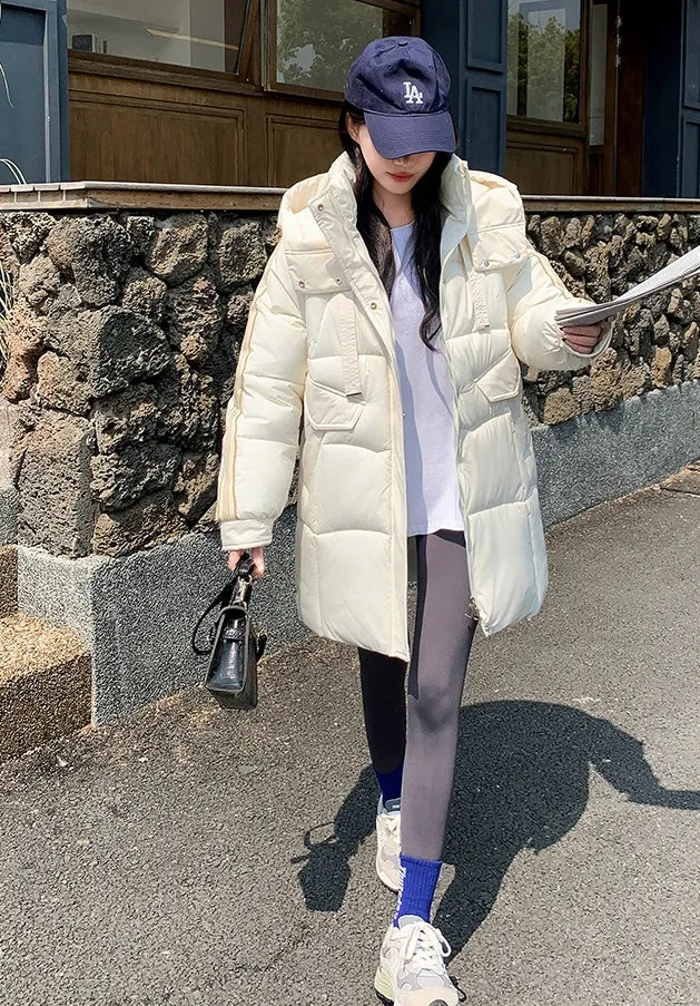 Stylish Hooded Puffer Coat with Water-Resistant and Padded Features