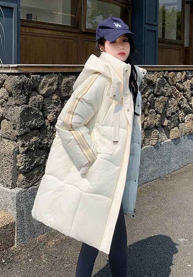 Stylish Hooded Puffer Coat with Water-Resistant and Padded Features