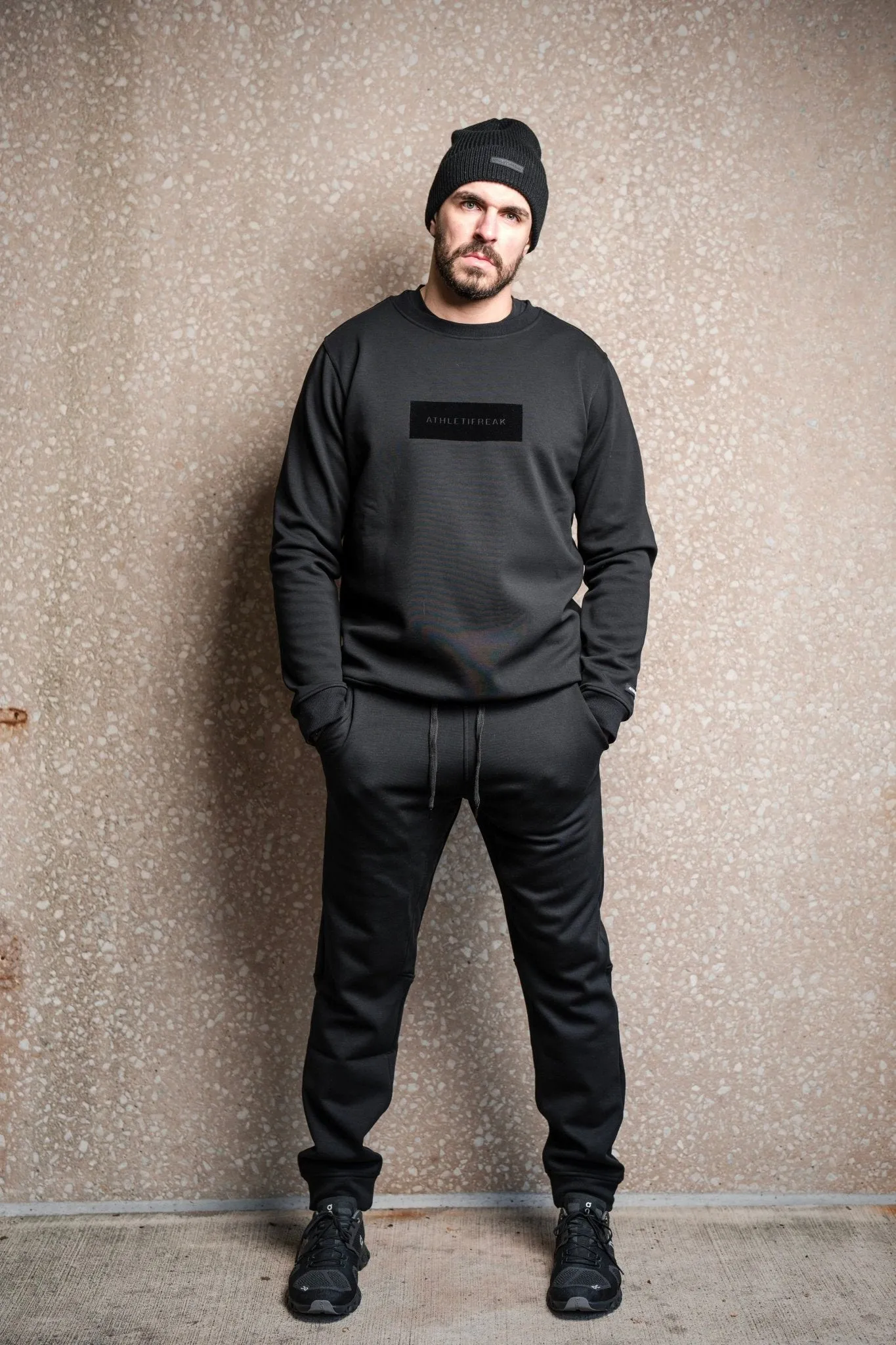 [ULTRALUX] Off Line Joggers - Black