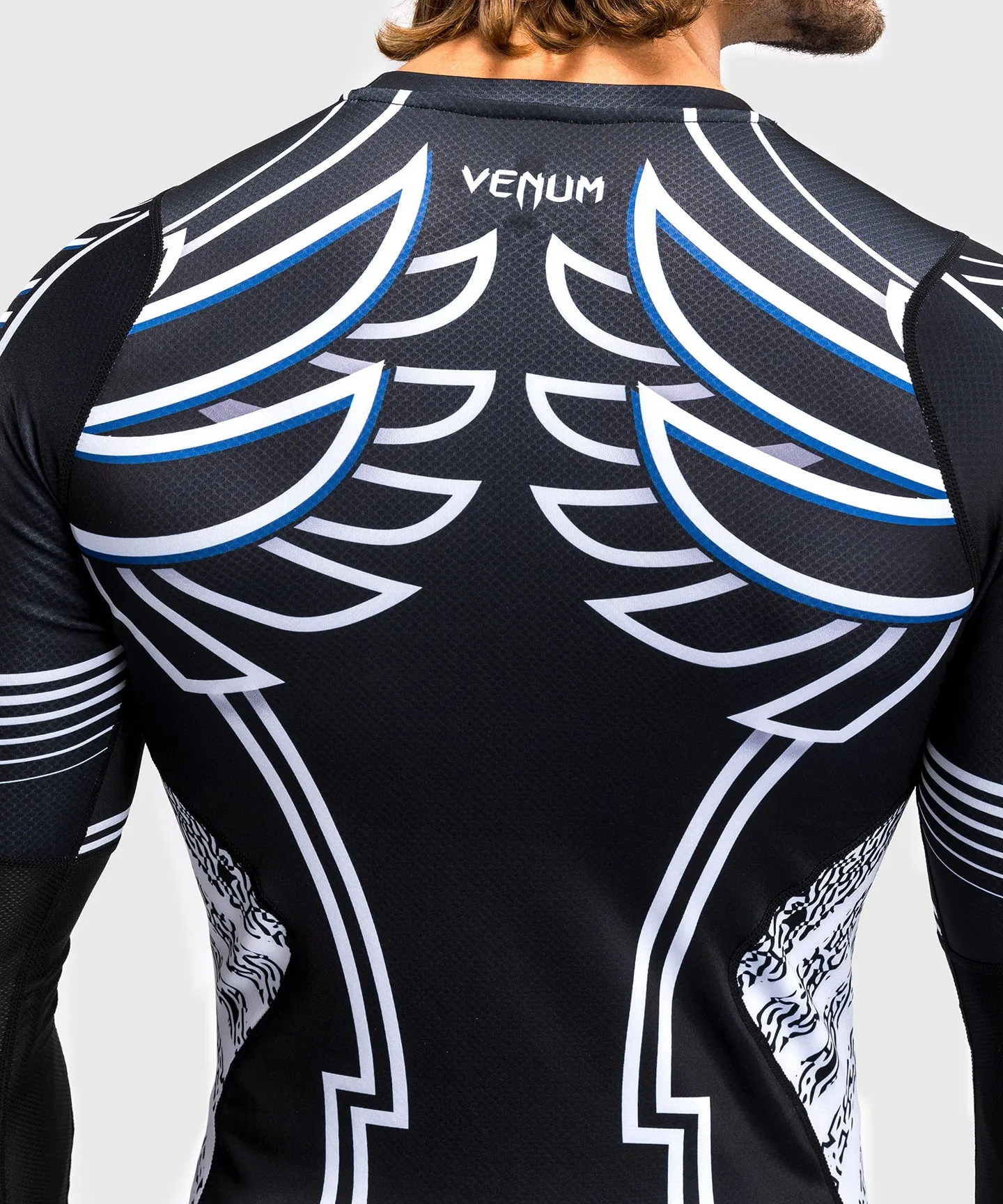 Venum x TEKKEN 8 - Jin Kazama Rashguard - Blauw/Zwart/Wit