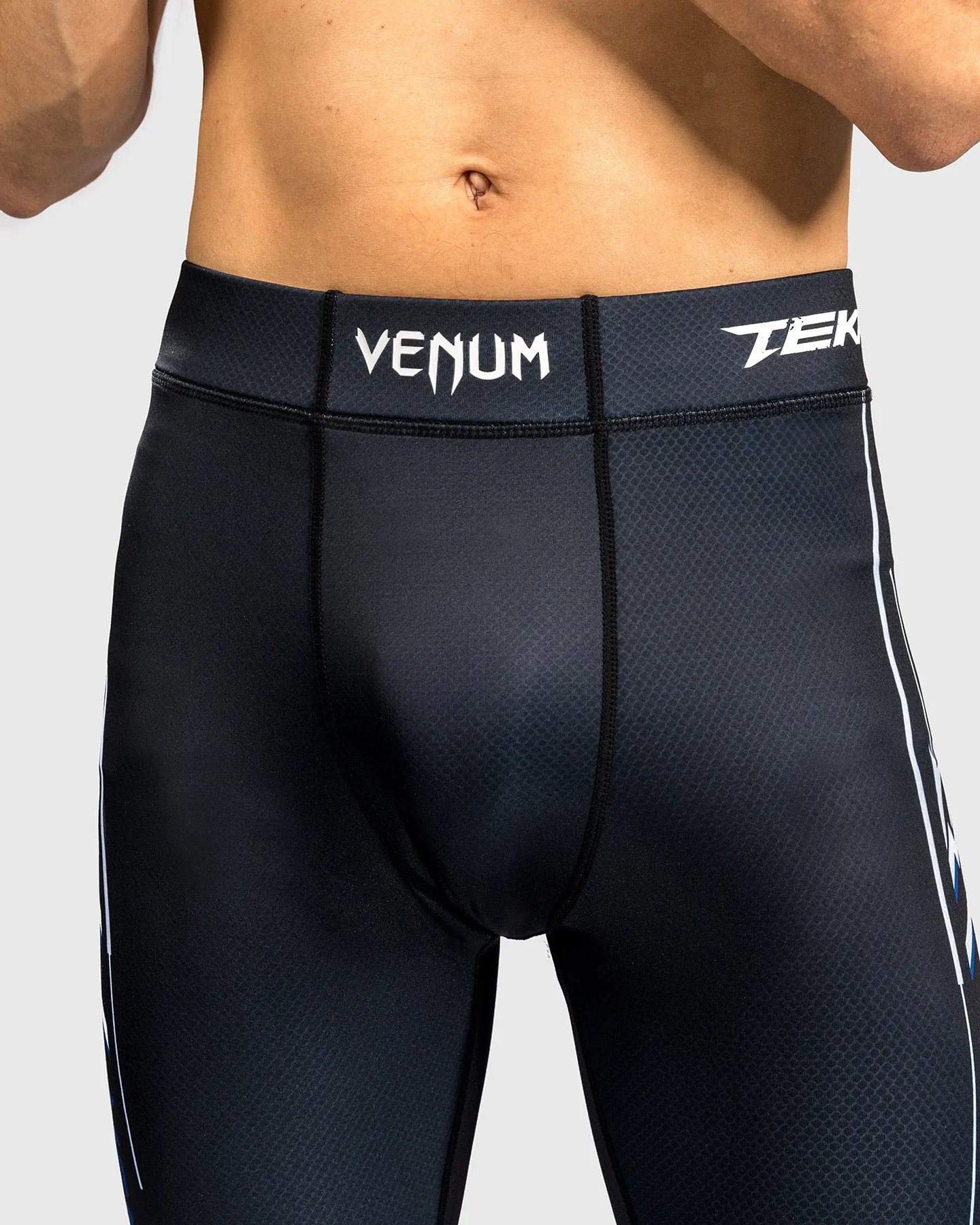 Venum x TEKKEN 8 - Jin Kazama Spats - Blauw/Zwart/Wit
