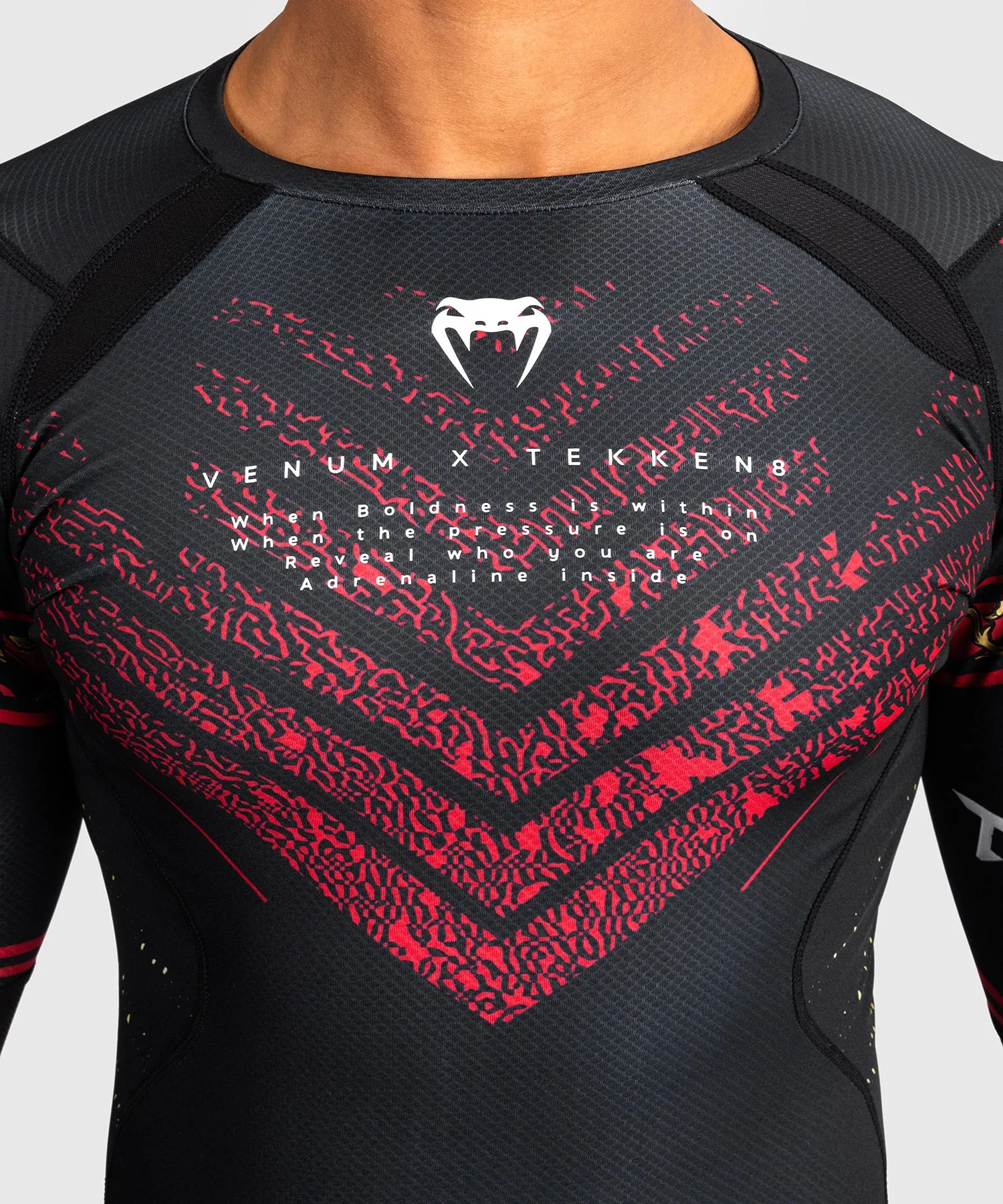 Venum x TEKKEN 8 - Marshall Law Rashguard - Zwart/Rood/Goud