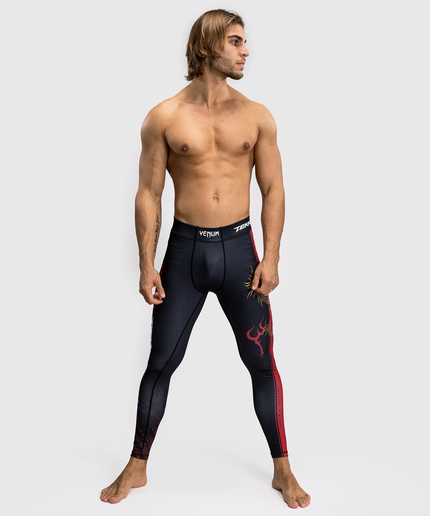 Venum x TEKKEN 8 - Marshall Law Spats - Zwart/Rood/Goud