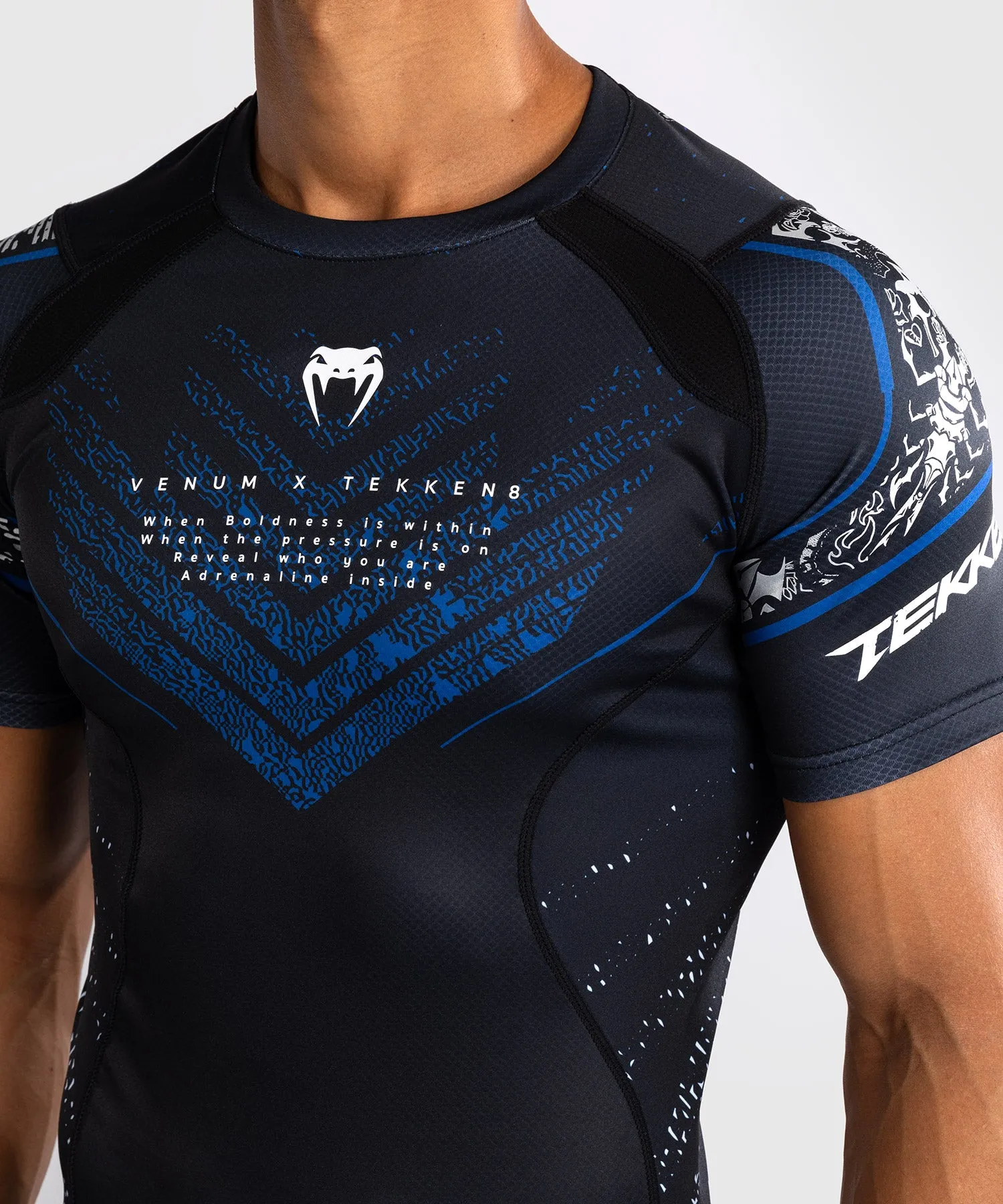 Venum x TEKKEN 8 - Paul Phoenix Rashguard - Zwart/Blauw