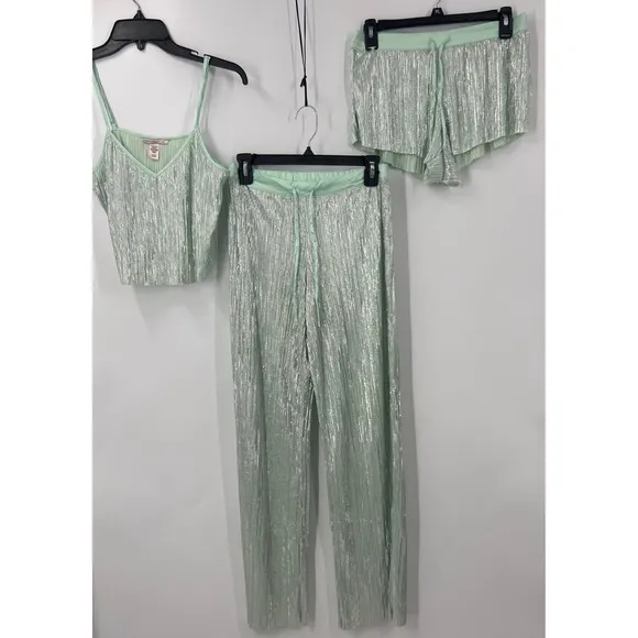 Victoria’s Secret 3 piece metallic lightweight pajama set S