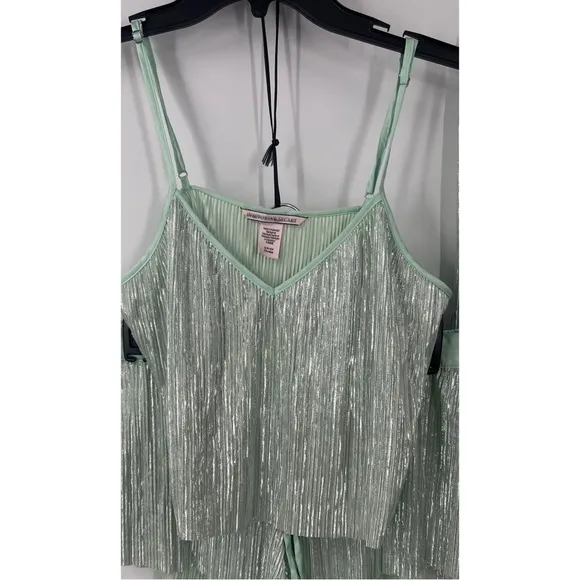 Victoria’s Secret 3 piece metallic lightweight pajama set S